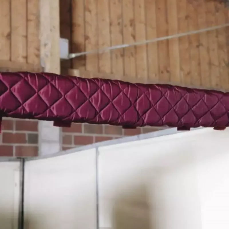 Protection de tte cheval box Kentucky – Bordeaux Marque