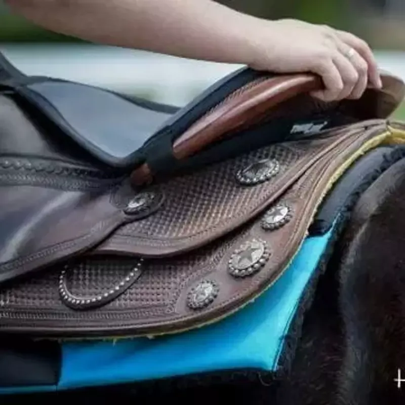 Dessus de selle cheval western Confort Seat Seaver Thinline - Noir Quantit Limite