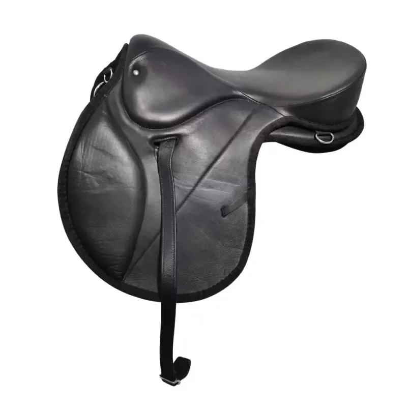Selle cheval synthtique sans aron noire Offre Spciale
