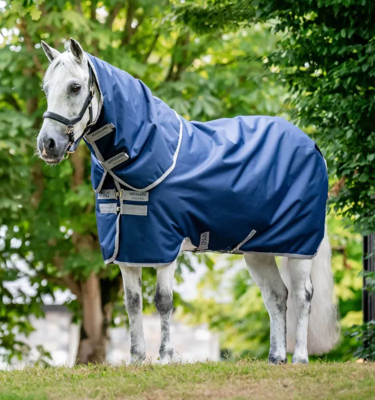 Couverture Amigo Ripstop Horseware 900D Plus Turnout 200g - 125 cm - Marine / gris titane Quantit Limite