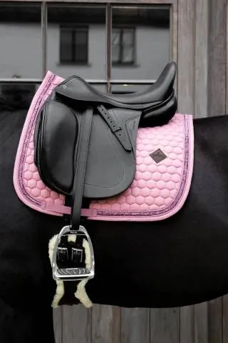 Acheter Direct Tapis de selle Glitter Band DRESSAGE – Kentucky – Noir – Dressage – Cheval