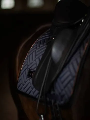 Tapis de selle Modern Dark Ocean DRESSAGE - Equestrian Stockholm - Dark Ocean - Dressage - Cheval Acheter En Ligne