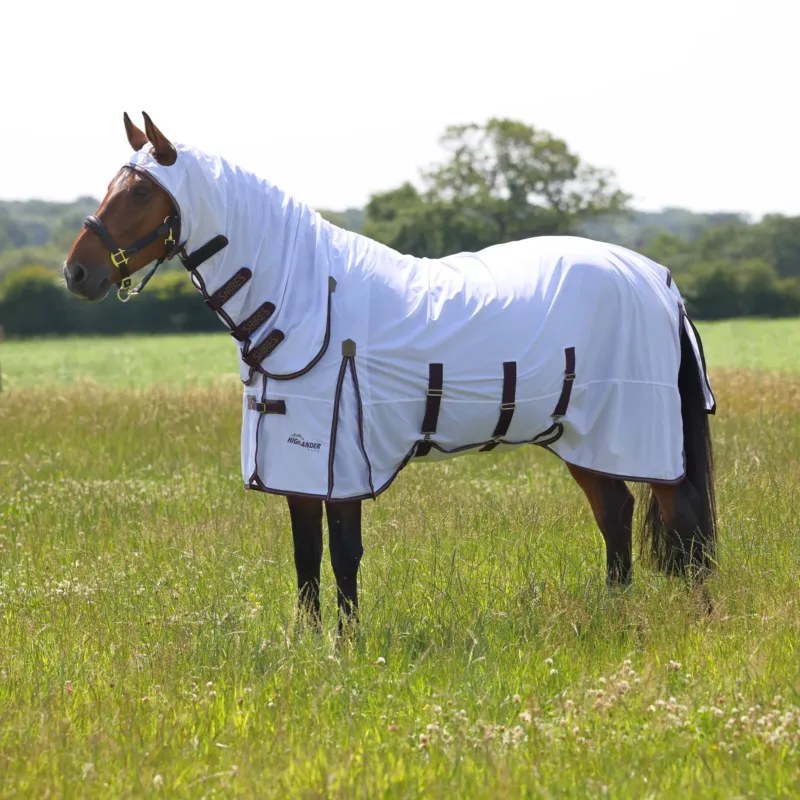 Populaire Couverture anti-mouches intgrale Shires Highlander Plus - 135 cm - Blanc / noir cerise