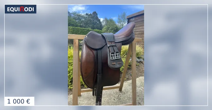 Selle de dressage Forestier marron 17.5 Vente Flash