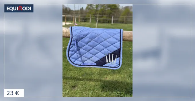 Tapis Spooks bleu ciel taille cheval coupe mixte Soldes