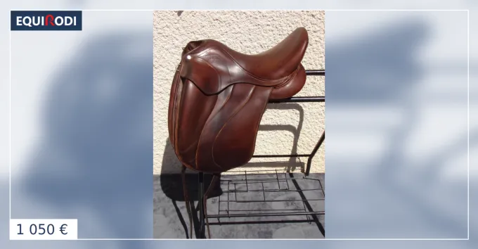 Populaire Selle Dressage Antares Concept 17'