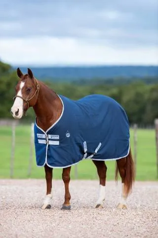 Seulement Aujourdhui Couverture d'curie Amigo Stable Sheet - Horseware - Ultra lgre - BORDEAUX - 5'6 / 115 CM