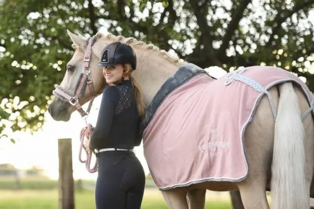 Couverture Polaire Col Mouton Equestrian Stockholm - Pink - Rose - 135cm Usine Directe