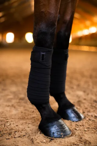 Bandes de polo All Black Glimmer – Equestrian Stockholm – Noir – Cheval Populaire