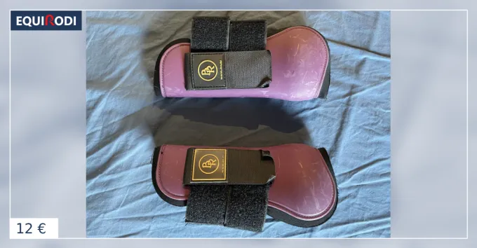 Soldes Ensemble de gutres et protge-boulets mauves BR