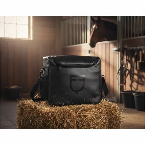 Prix Promo Sac de toilettage - Equestro - Matriaux durables