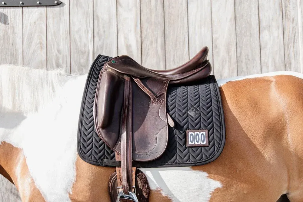 Promotion Saisonnire Tapis de selle Fishbone Comptition dressage Kentucky - Cheval - Noir