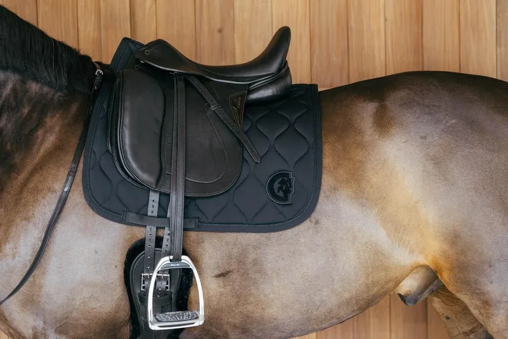 Tapis de selle Kentucky Wave Dressage - Cheval - Noir Promotion Saisonnire