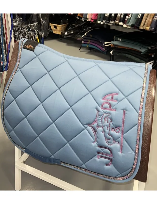 Prix Cass Tapis JU & PA "Gros mange et galon" - Ju & Pa - Bleu canard / Galon strass multicolore / logo violet